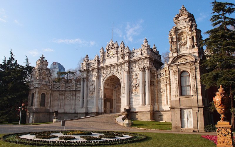 7 Best Museums To Visit In Istanbul - Dolmabahce Palace